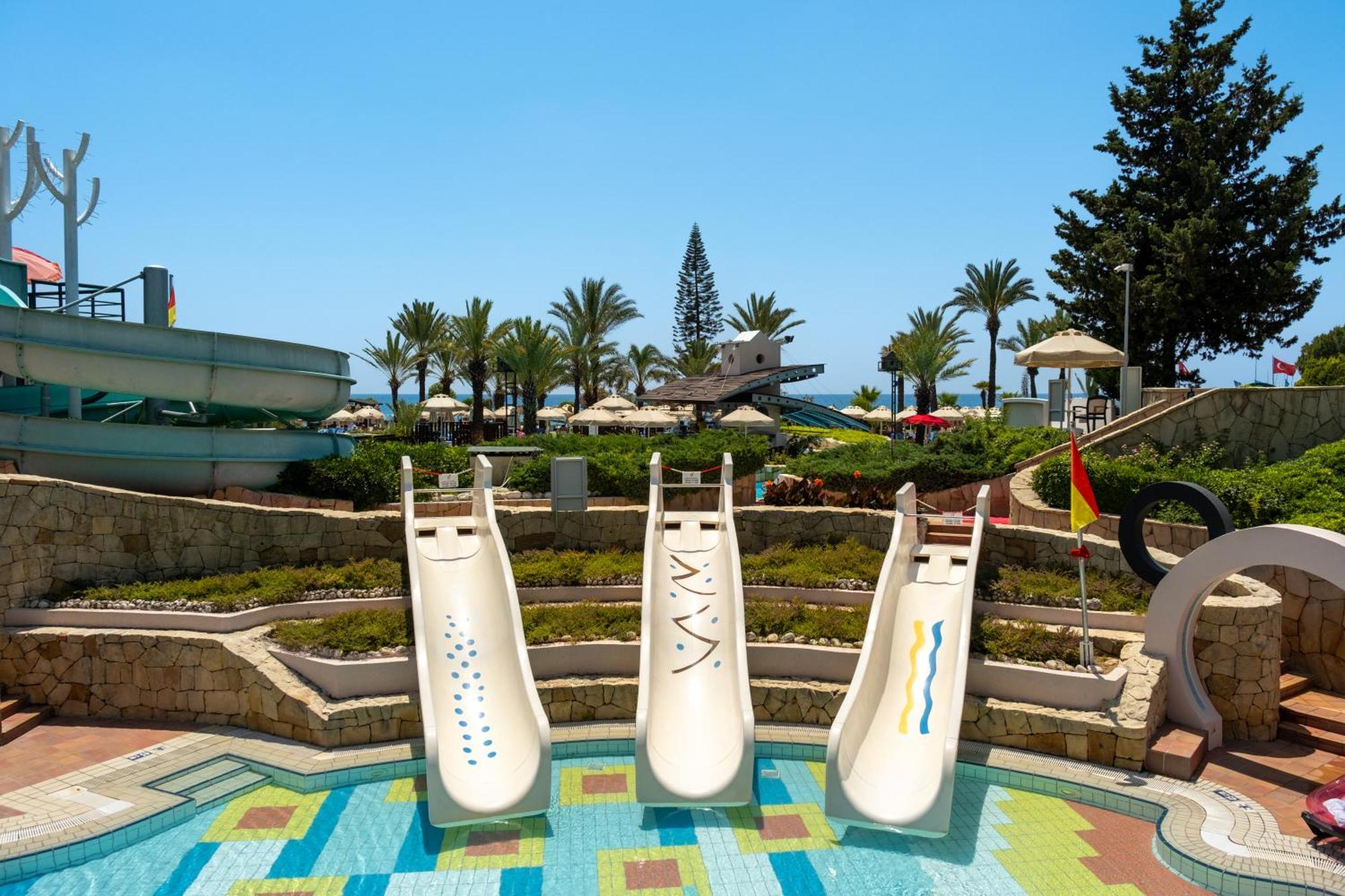 מלון Aqi Pegasos 5*